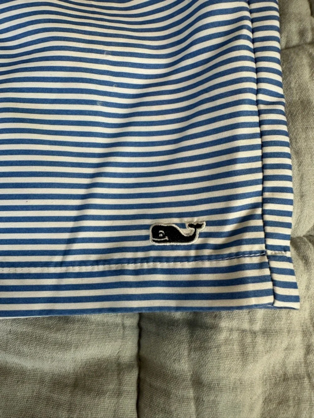 Vineyard Vines Target Gradient striped swim trunks size Small